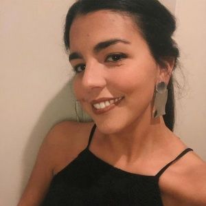 Meet your Posher, Caro